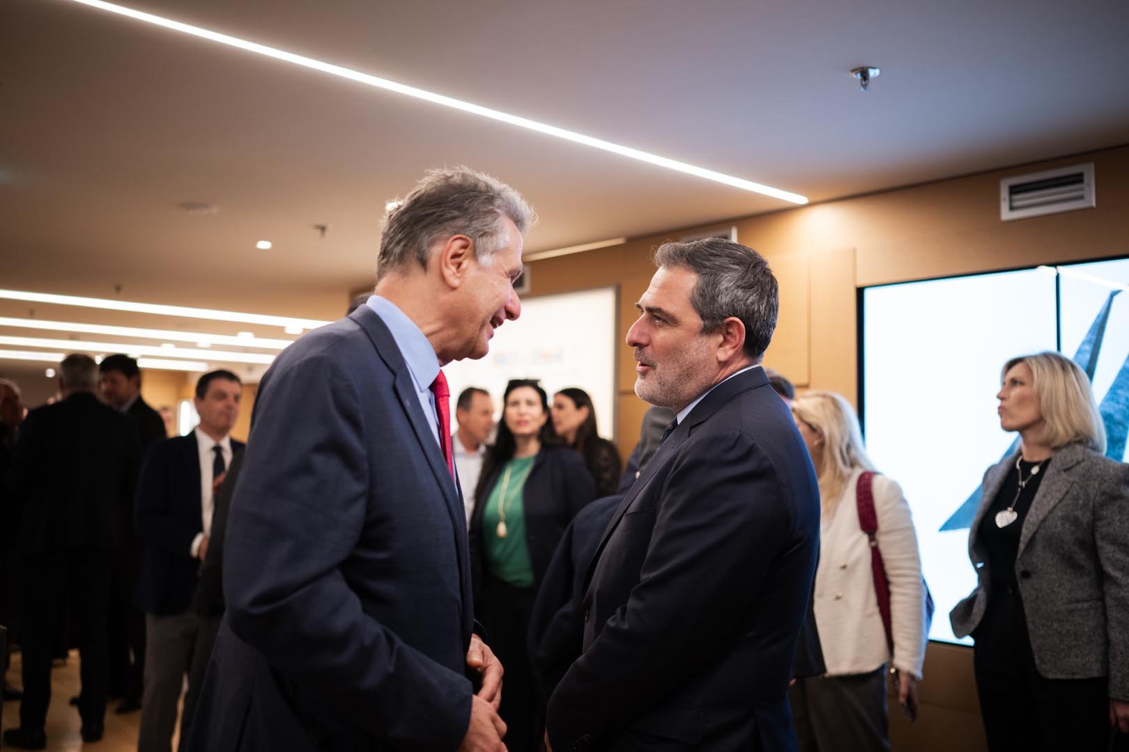 DEF Lecture by Stephen Miran 11