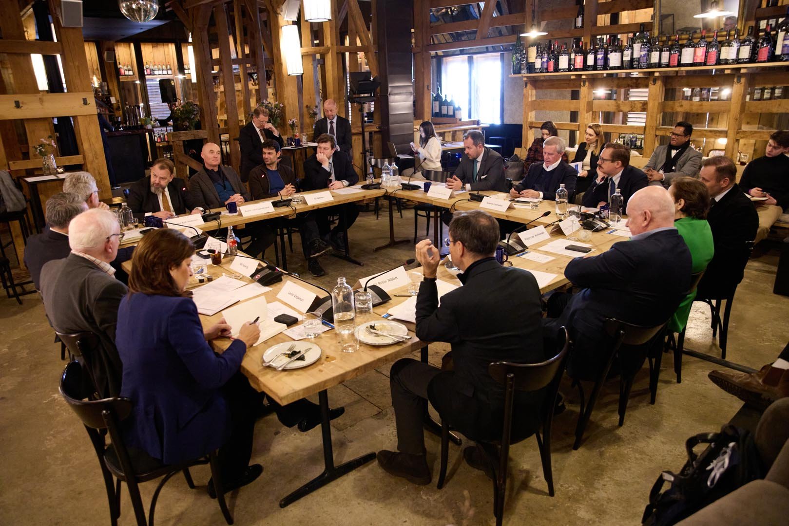 Delphi Roundtable at Davos 9-2